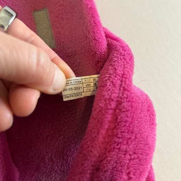 Vionic Lydia Pink fuzzy flip flop sandals 7.5 - Picture 3 of 8